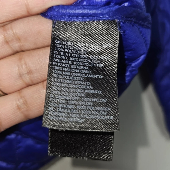 The North Face Women's quilted Pattern jacket Purple sz Midium - Picture 9 of 12